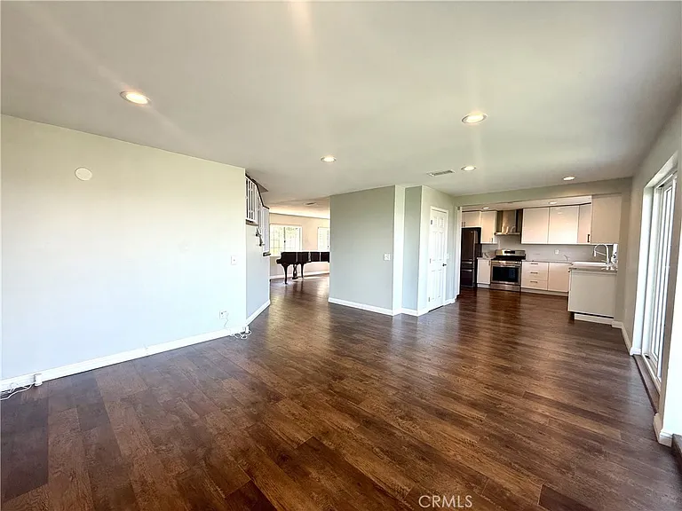 4214 Barrett Rd — Photo 5
