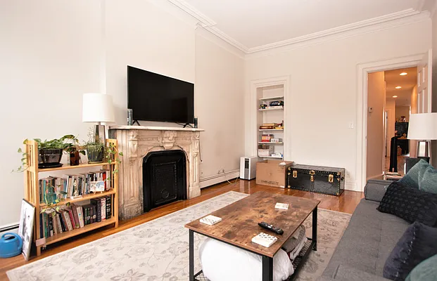 Rented by R New York | media 3