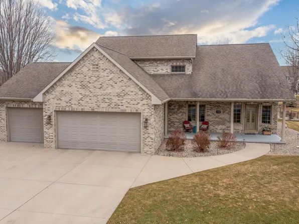 142 Wyldeberry Ln, Oshkosh, WI 54904