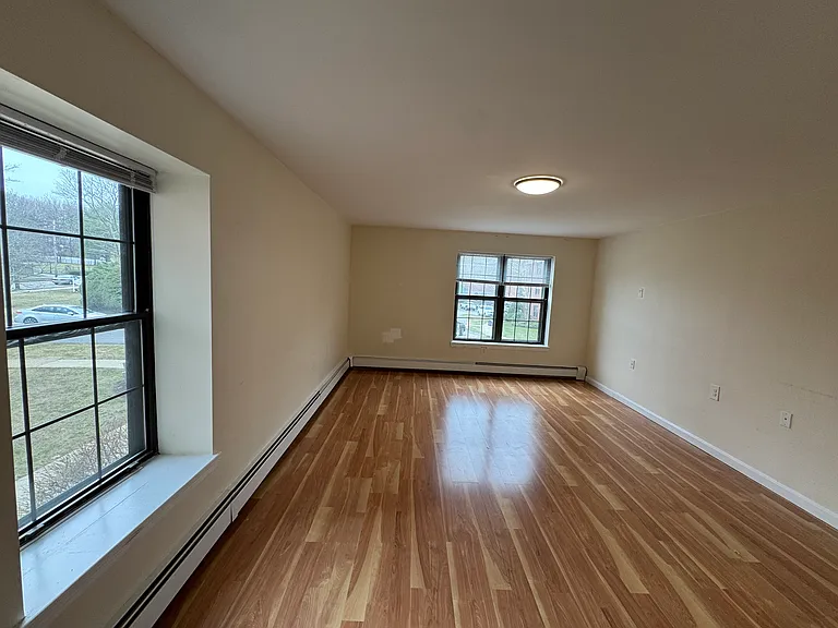 751 Highland Ave — Photo 28