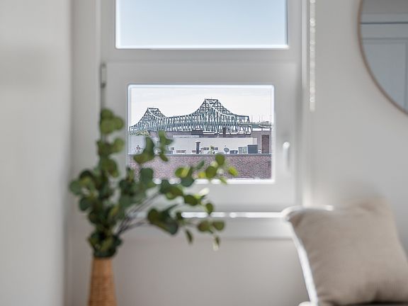 5th image of 440 Broadway #403