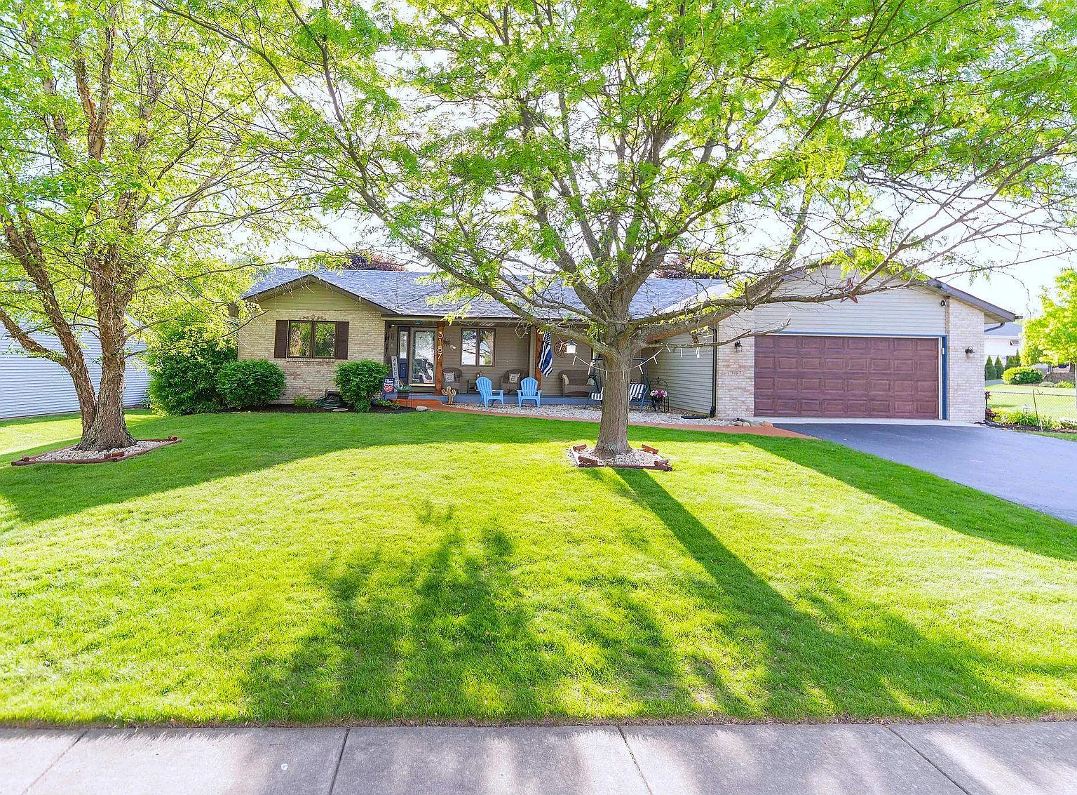 3187 Kregel Dr photo 1