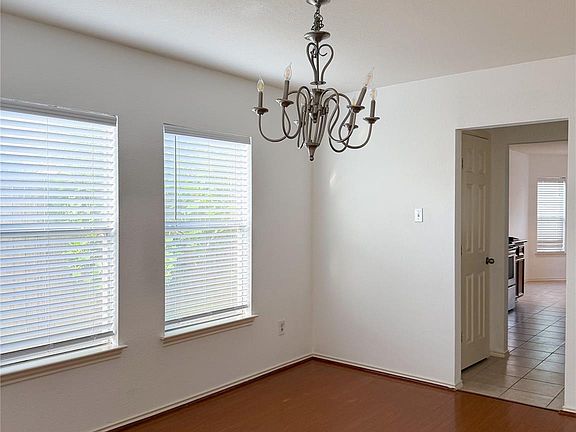 5th image of 11737 Logan Ridge Dr