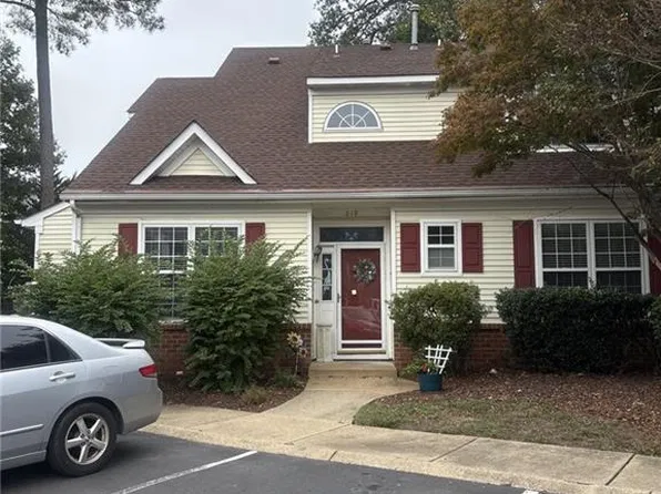 819 Oak Springs Ct, Newport News, VA 23602