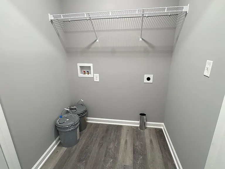 428 W Waggoner St — Photo 17