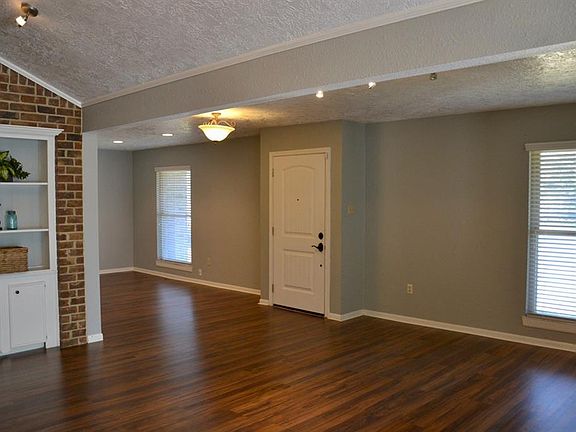 4th image of 1802 Winding Creek Dr