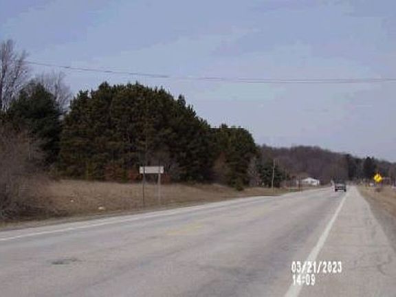 Exterior Neighborhood (street photo)