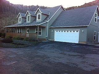 2nd image of 5521 Kane Creek Rd