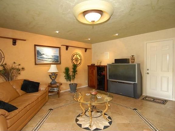 downstair family room