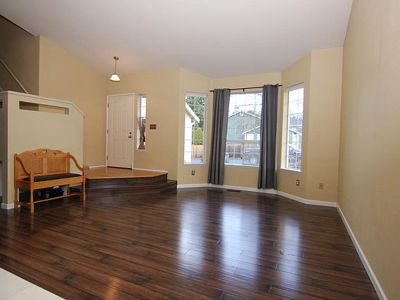 3rd image of 23041 SE 282nd Ct