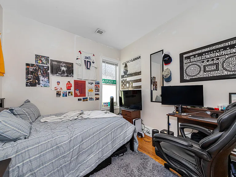 226 Calumet St #2X — Photo 14