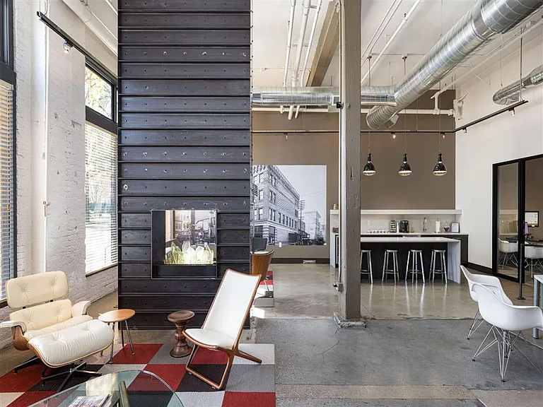 Honeyman Hardware Lofts — Photo 22