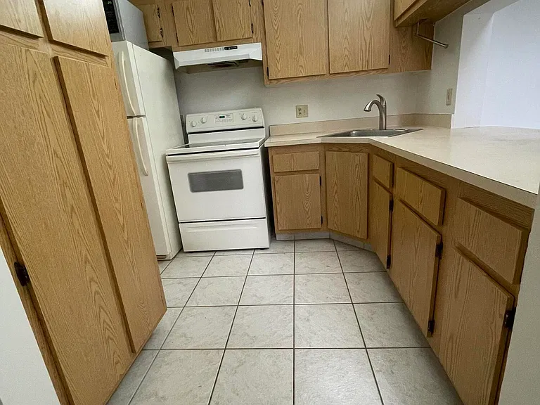 207 Foxtail Dr #E3 — Photo 7