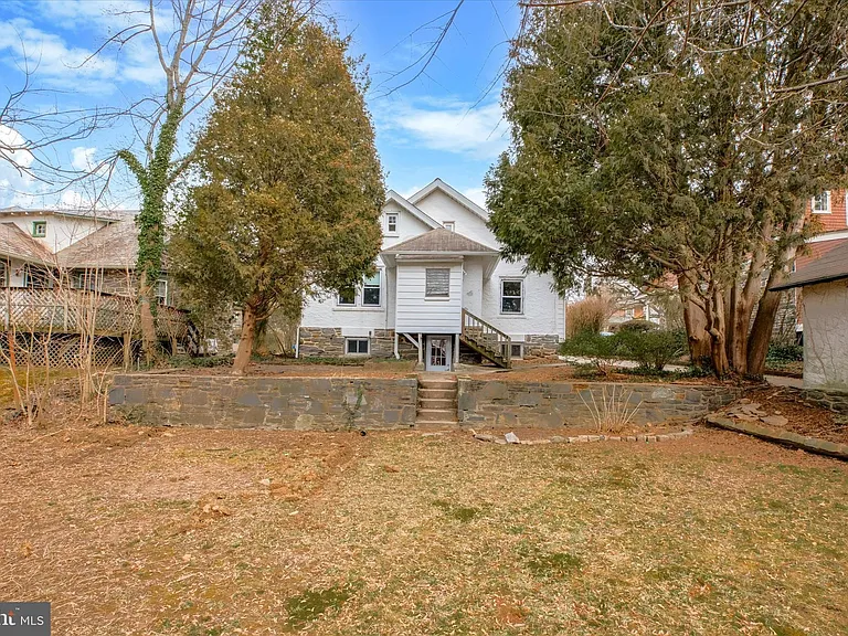 232 Forrest Ave — Photo 27