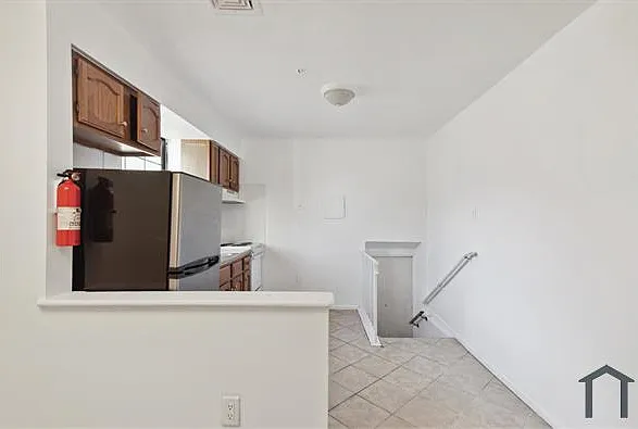 5151 Germantown Ave #2R — Photo 7