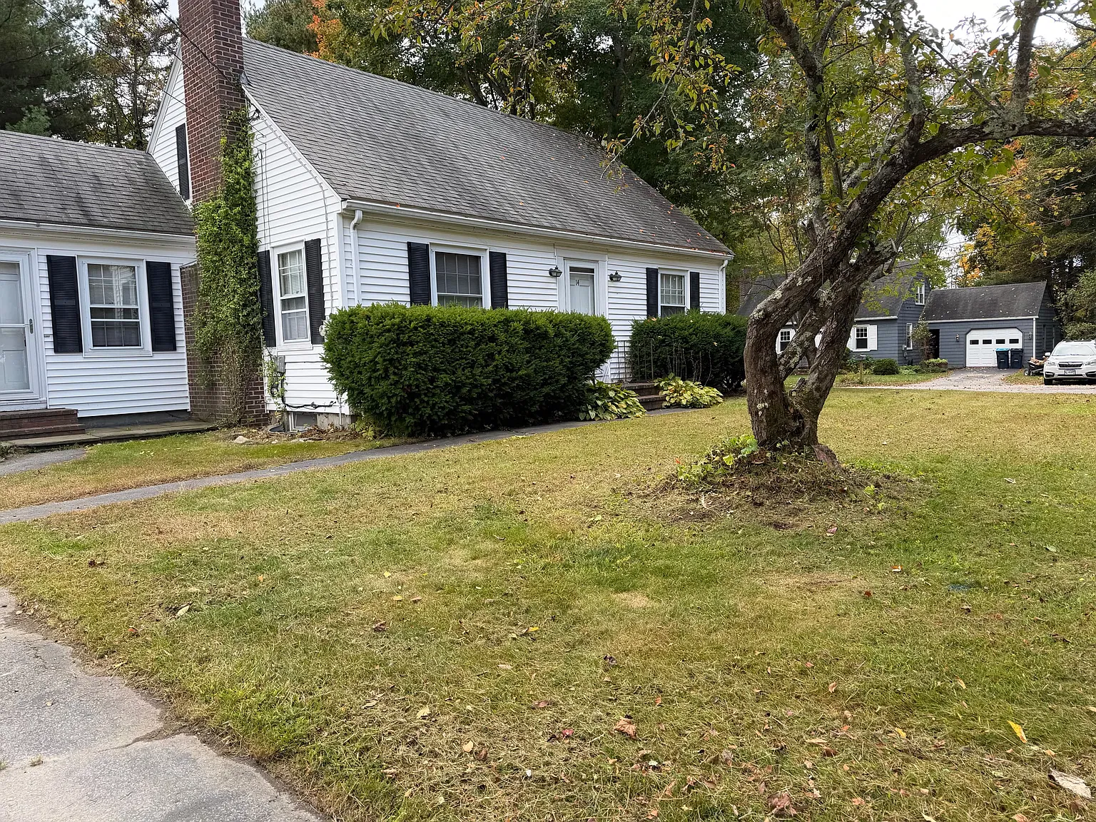 14 Meadowview Rd — Photo 2