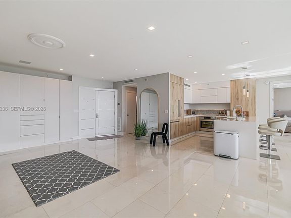 4th image of 3400 SW 27th Ave APT 802