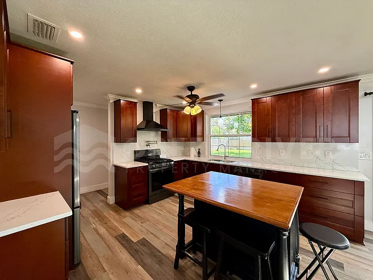 2 Fairway Rd — Photo 13