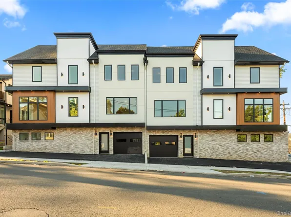 9 Lincoln Street #201, Spring Valley, NY 10977