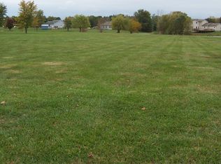 3 Pintail Ct, Jacksonville, IL 62650