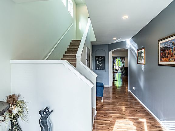 3rd image of 8023 175th Street E