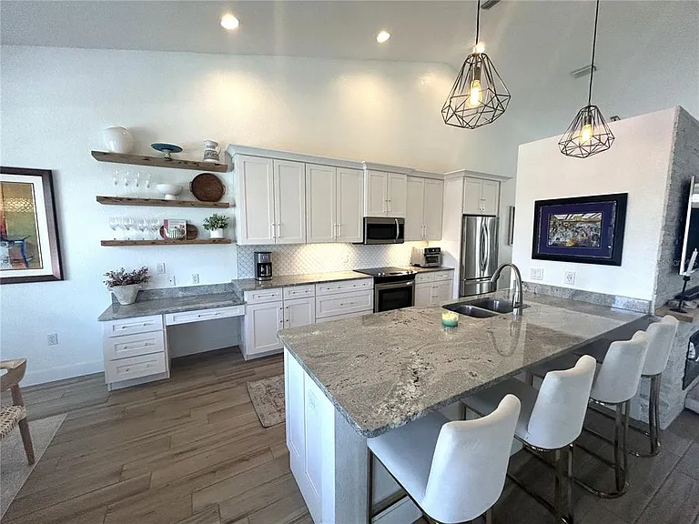 12109 Clubhouse Dr — Photo 11