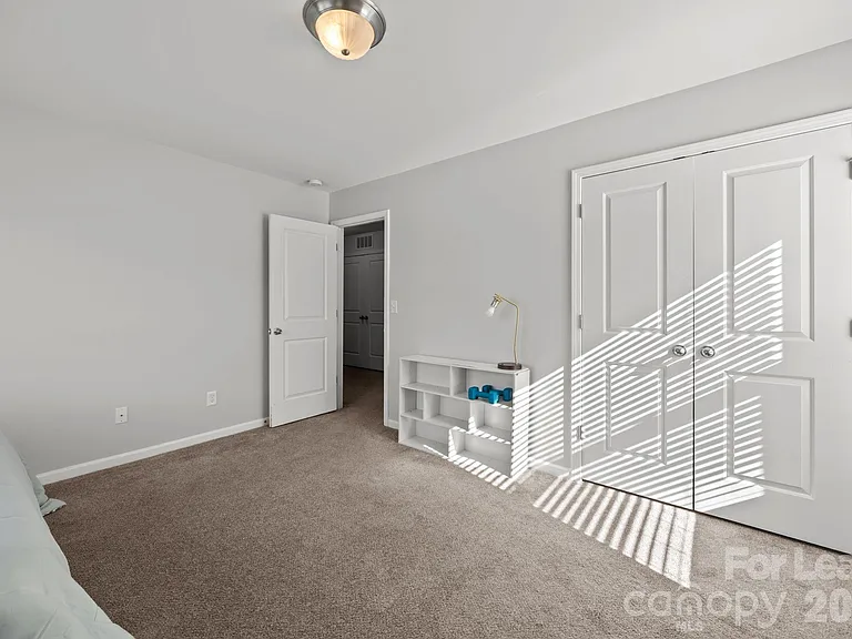 2707 Hunters Moon Ln — Photo 12
