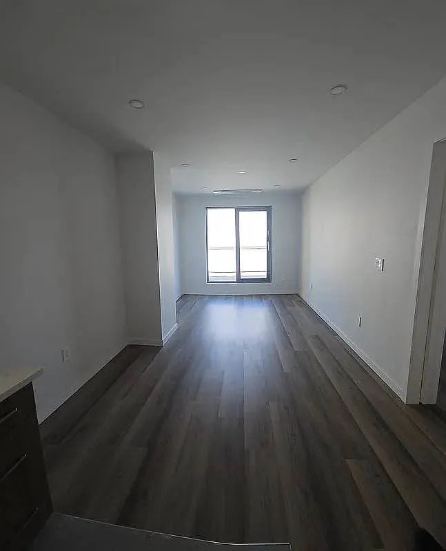 Building Photo - 456 Blake Ave #6
