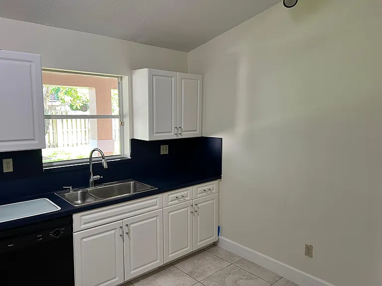 14740 SW 170th Ter — Photo 17