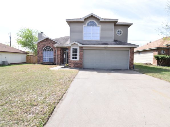 2408 Bluebonnet Dr