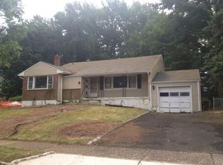 124 Briar Hills Cir, Springfield, NJ 07081