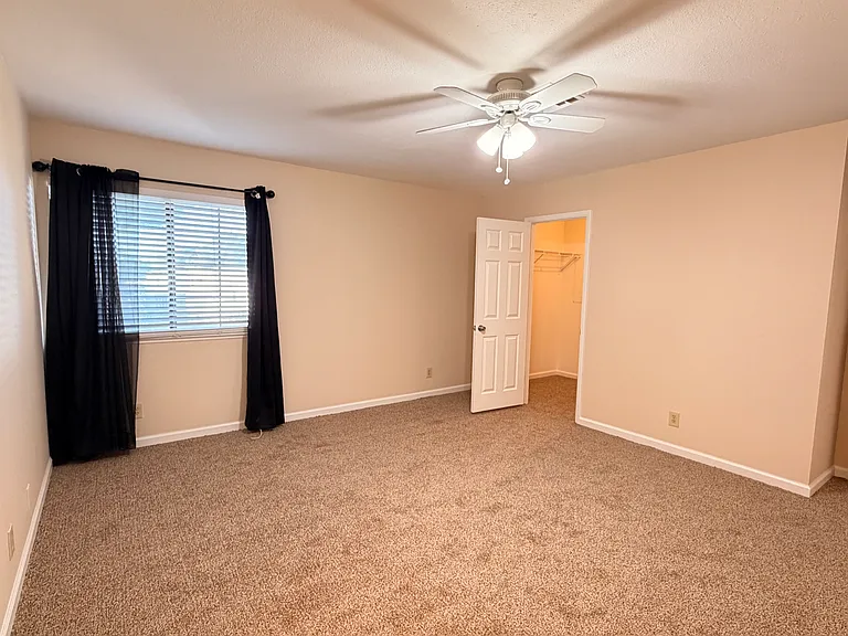 3267 Dawnflower St #3 — Photo 29