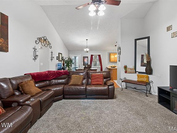 4th image of 19420 Laney Rd