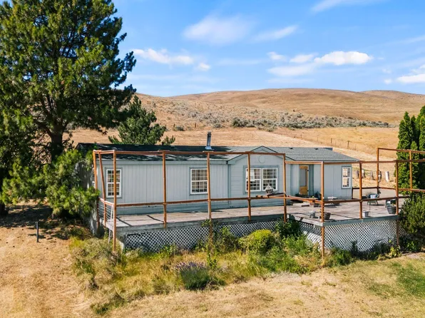 14190 N Wenas Rd, Selah, WA 98942