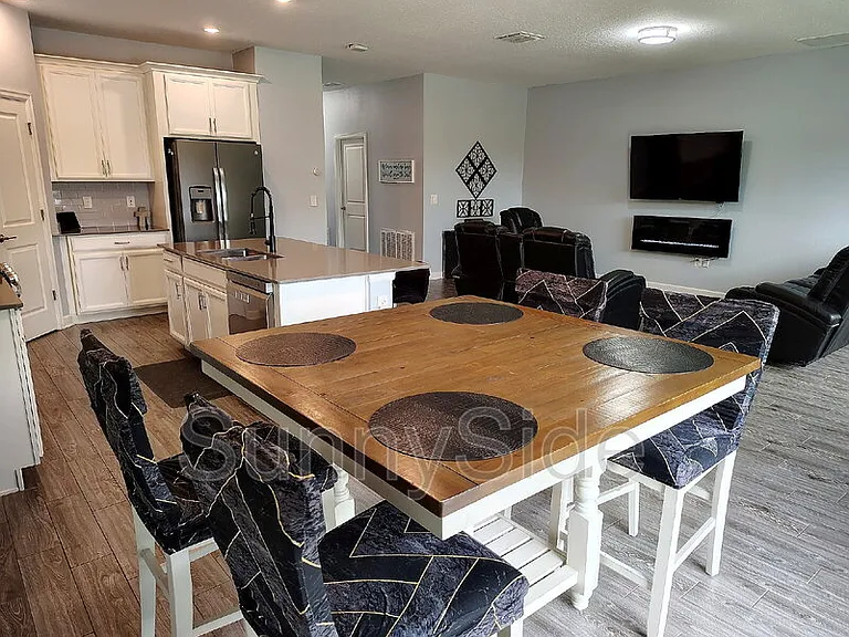 1047 Oak Bluff Dr — Photo 8