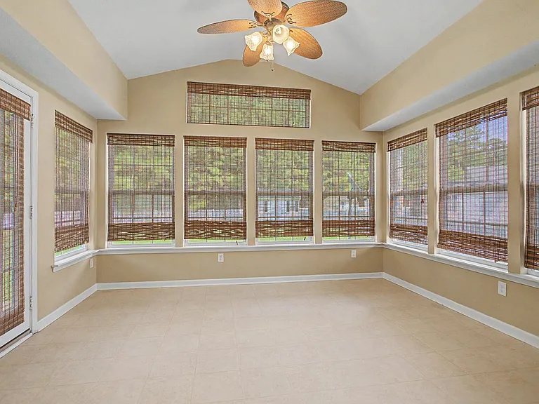 354 Canaan Cir — Photo 7