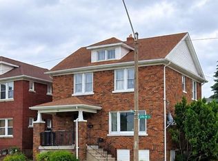 589 Giles Blvd W, Windsor, ON N9A6H8