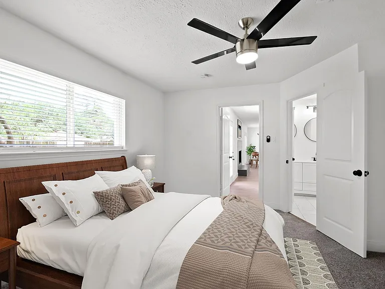 14527 Duncannon Dr — Photo 11