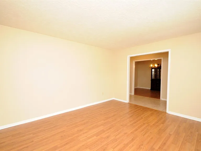 16503 Canario Dr — Photo 2