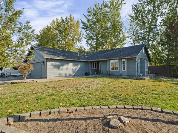 859 Hammer Ct, Harrisburg, OR 97446