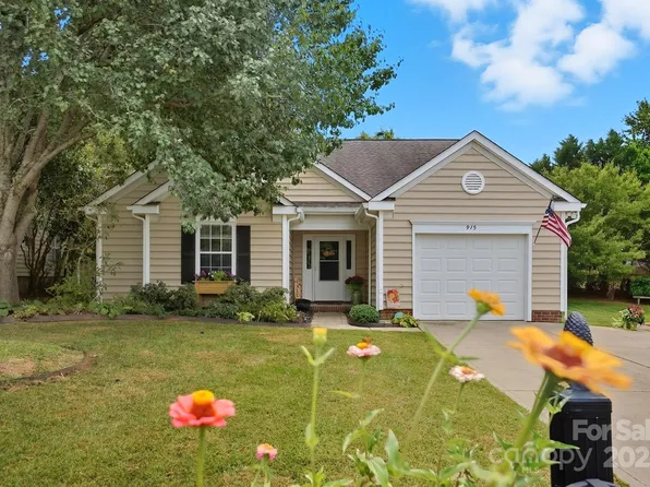915 Ashburne Pl, Indian Trail, NC 28079