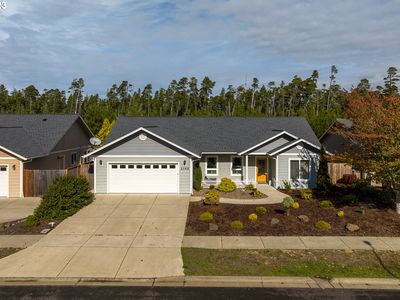 2145 52nd St, Florence, OR, 97439