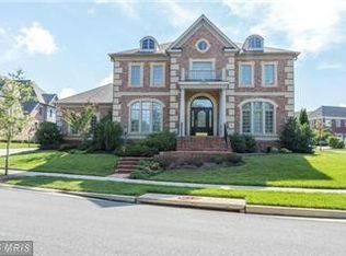 10801 Rosemont Dr, North Bethesda, MD 20852