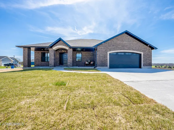 200 Gavin Ln, Linn, MO 65051