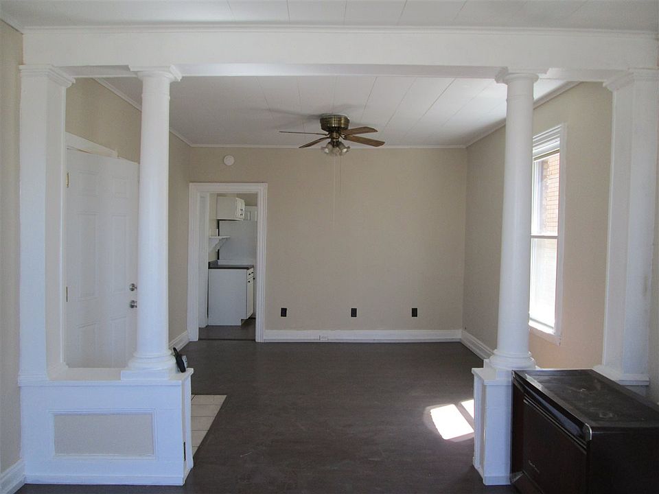 55 Oakwood Ave Troy NY Zillow