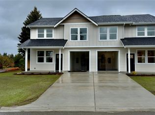 1530 E 33rd St, Bremerton, WA 98310