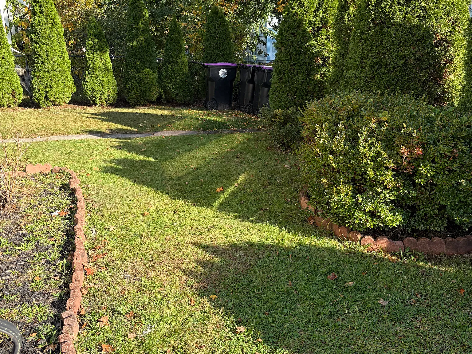 3 bed, $1,950 — Photo 2