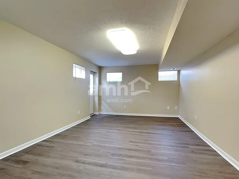 4558 Randall Dr — Photo 24