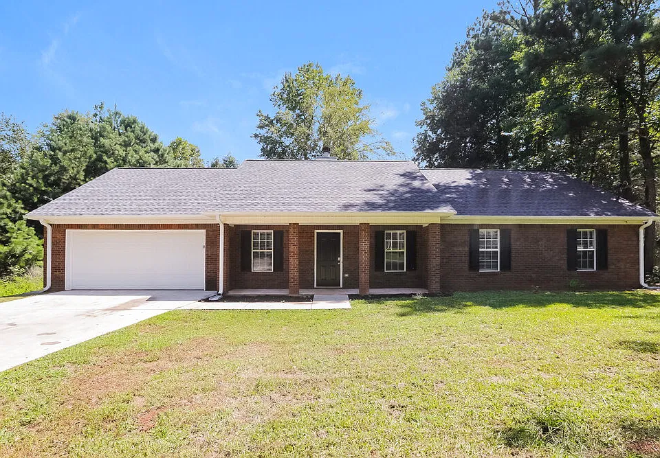 2994 Raintree Dr SE