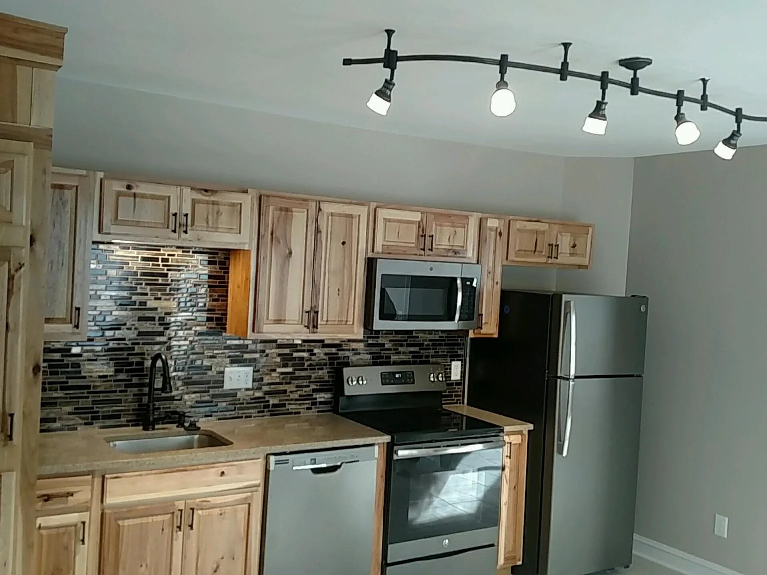 1 bed, 800 sqft, $935 — Photo 4